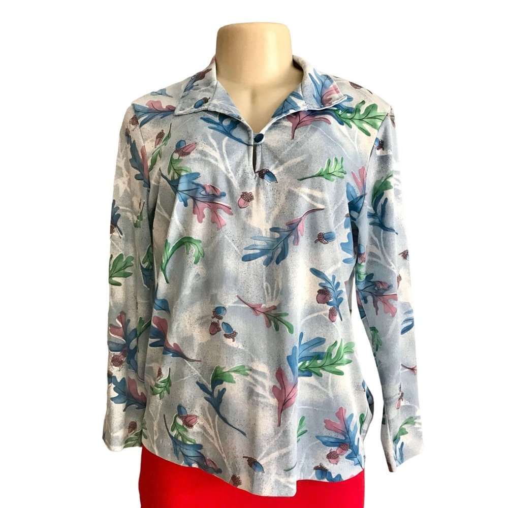 Vintage 1970s Top in blue Purple and green size L blue fall leaves fashion women